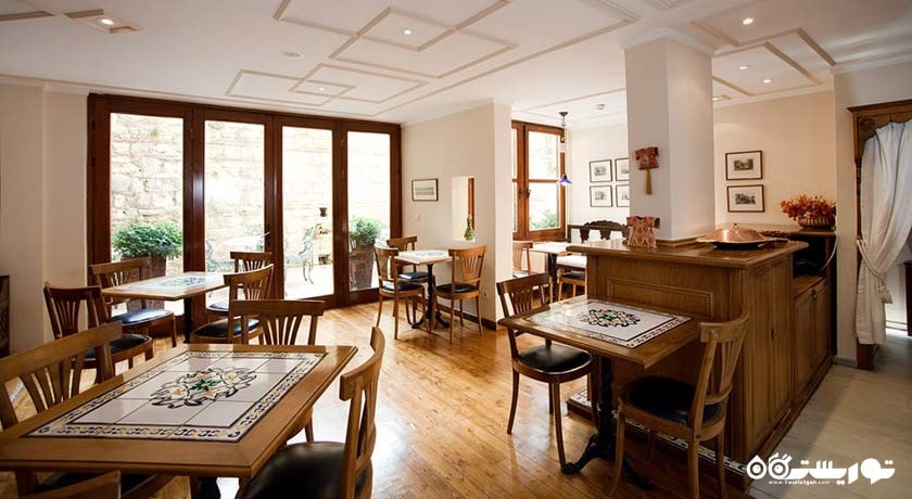 فضای سرپوشیده  رستوران هتل